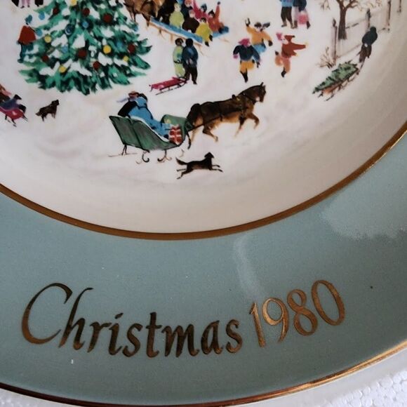 Avon Christmas Plate Country Christmas 1980 NEW Box in Styrofoam Never Displayed - Picture 8 of 9